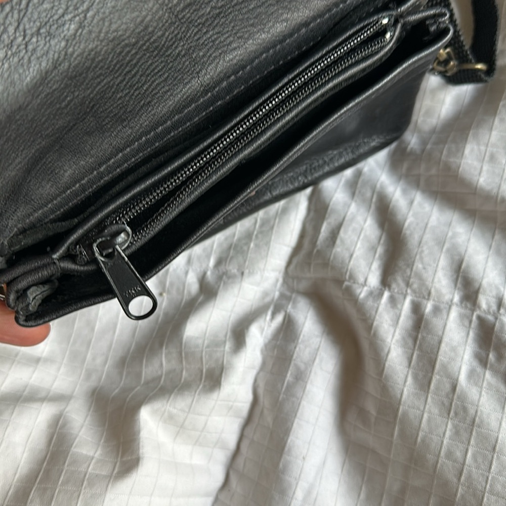 Leather Bag - Picture 4 of 9